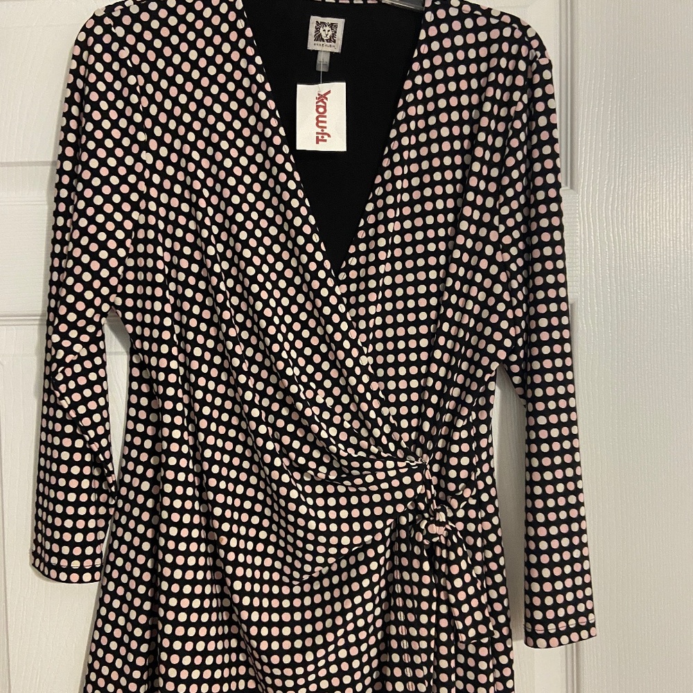 Brand NWT Anne Klein Wrap top
